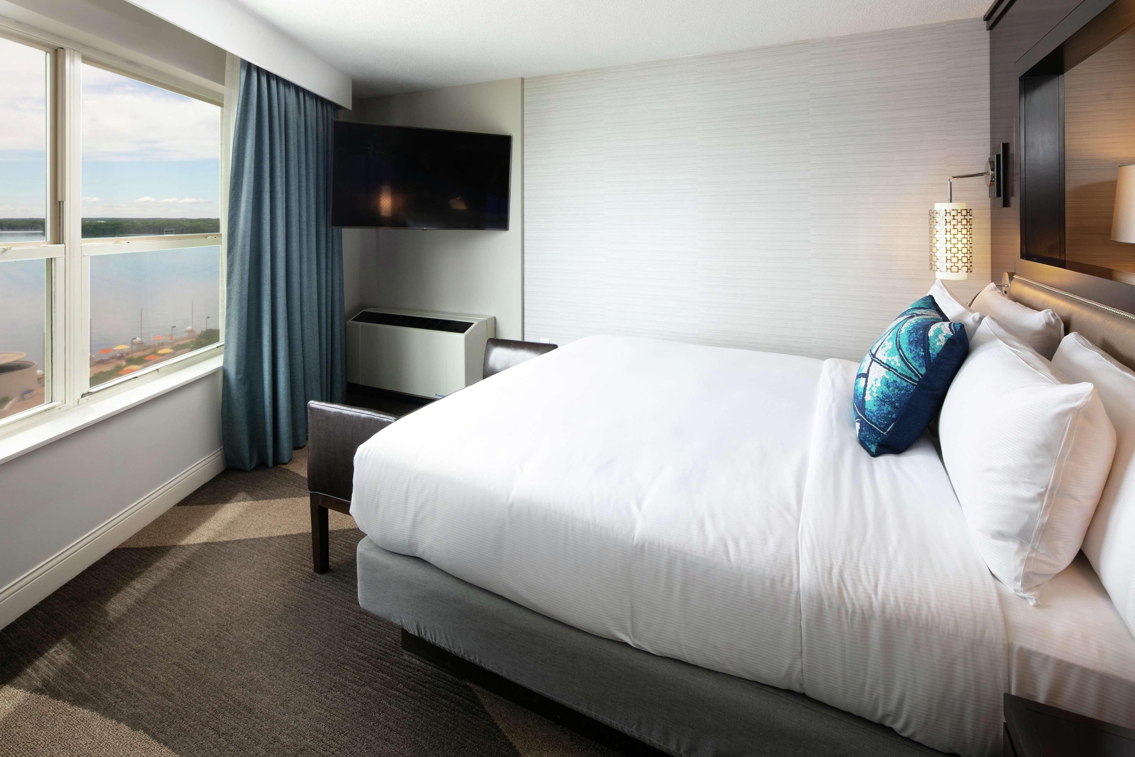 ฮิลตัน เมดิสัน โมโนนา เทอเรซ Hotel ภายนอก รูปภาพ