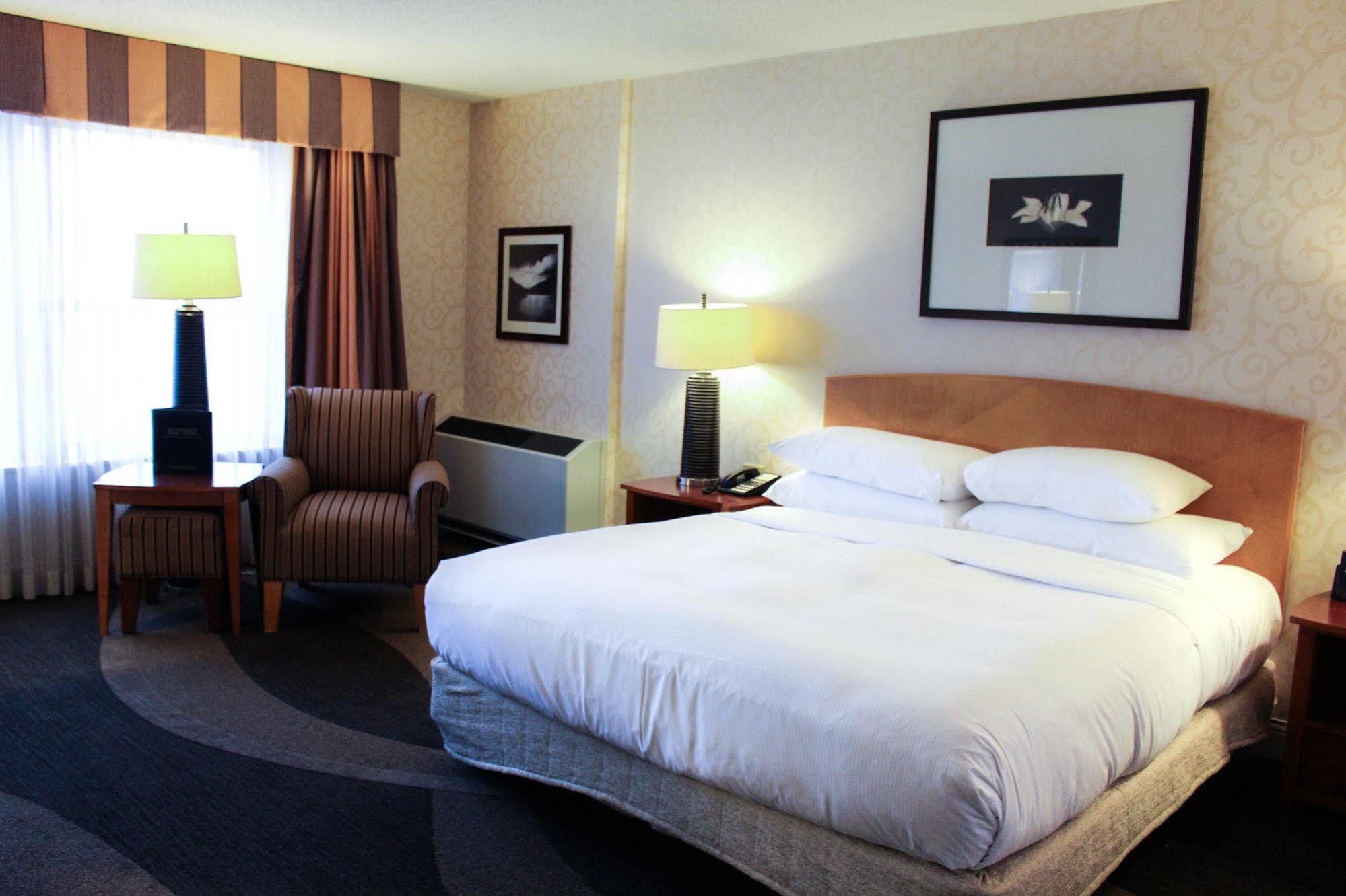 ฮิลตัน เมดิสัน โมโนนา เทอเรซ Hotel ภายนอก รูปภาพ